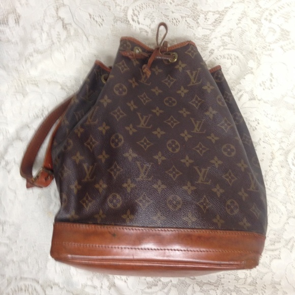 Louis Vuitton Brown Mono GM Bucket Draw String - Picture 6 of 16